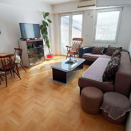 Crypto Apartment Skopje Esterno foto