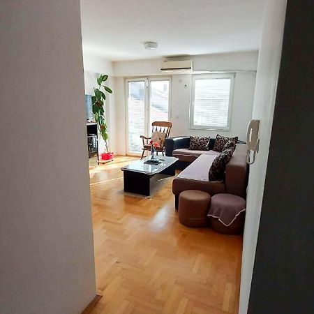 Crypto Apartment Skopje Esterno foto