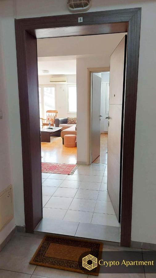 Crypto Apartment Skopje Esterno foto