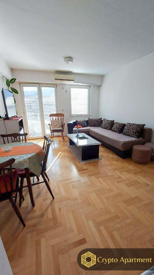 Crypto Apartment Skopje Esterno foto